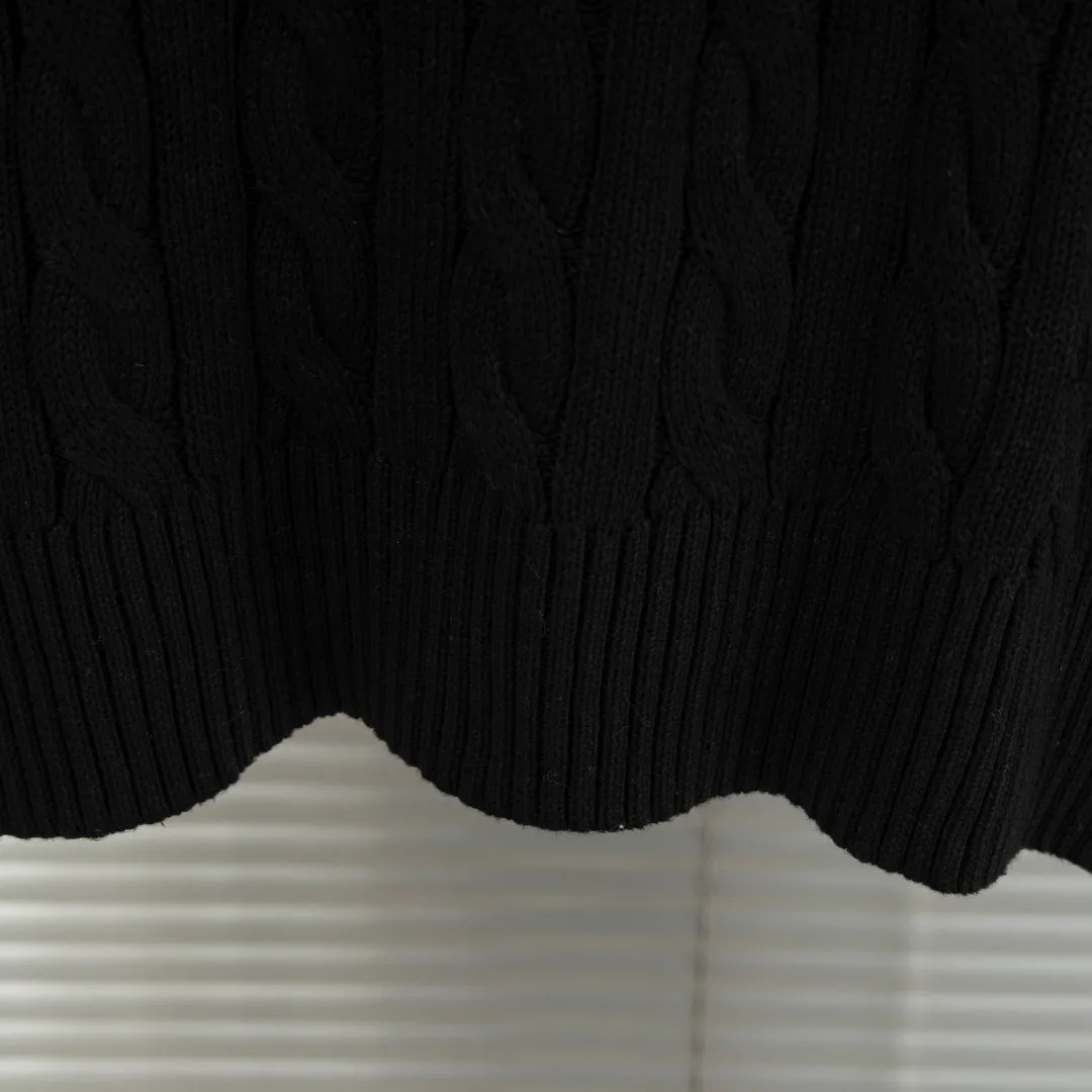 P290 top version (different currencies) You can scan the QR code to enter the official website Style: Ralph Lauren POLO Ralph Lauren small label embroidered knitted old money style half-zip pullover long-sleeved sweater Color: Picture color Size: XS-XL Fabric: Pure cotton Accessories: Full set of customized accessories No gender distinction, same style for men and women